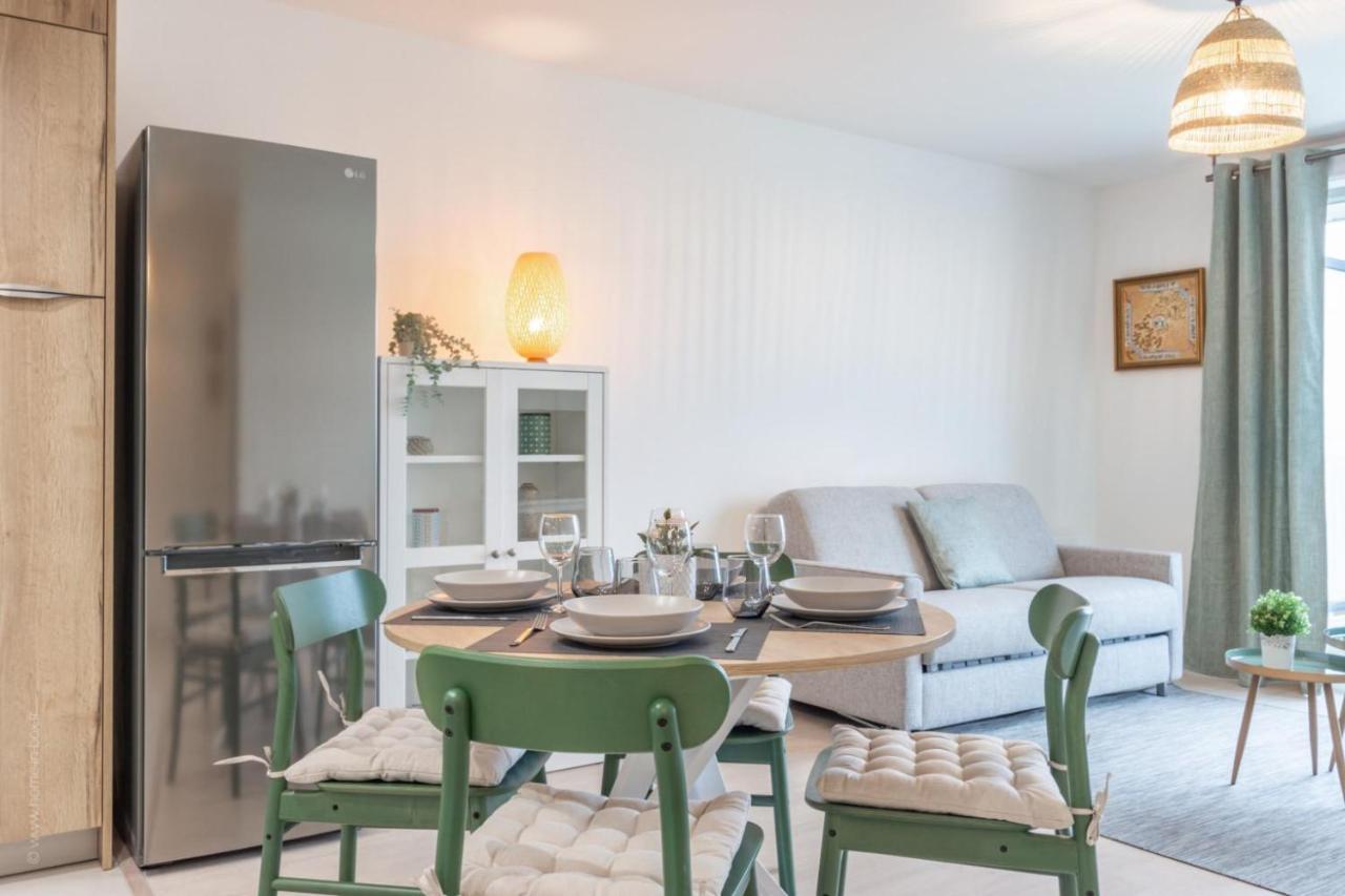 Le Panorama By Plaza Apartment Chalifert Exterior photo