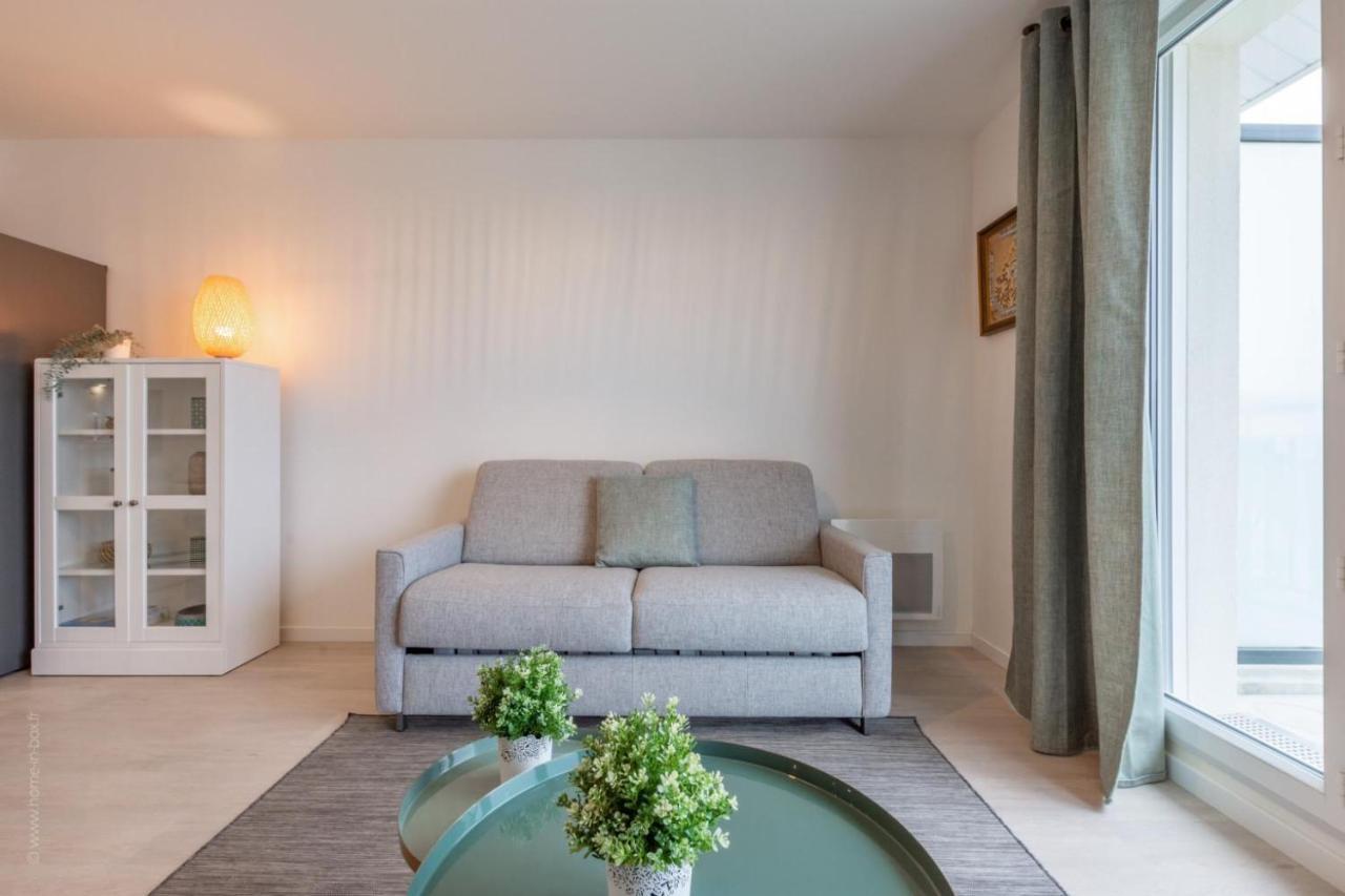 Le Panorama By Plaza Apartment Chalifert Exterior photo